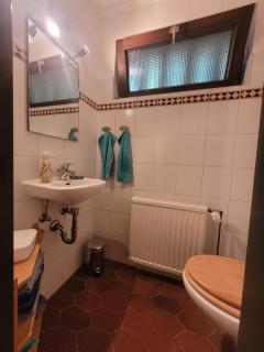 Gemütliches Zimmer in großem Architektenhaus - Niederdorla - 7