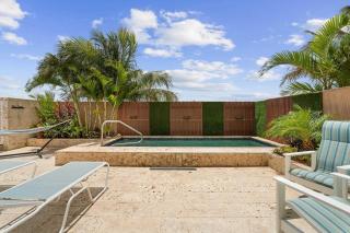 Beach View - Blue Ocean View townhome - LV18th - Palm-Eagle Beach - 6