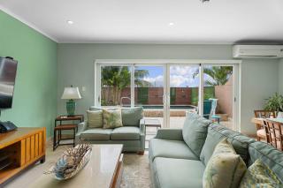 Beach View - Blue Ocean View townhome - LV18th - Palm-Eagle Beach - 4