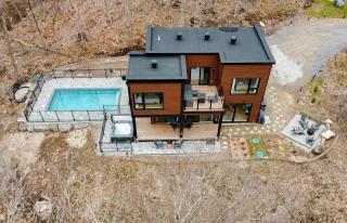 LIV Tremblant - mountain escape close to skiing - La Conception - 0