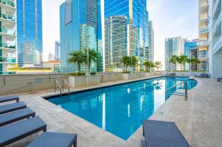 Elegant 1 BR Retreat in Brickell With Free Parking - Miami - 9