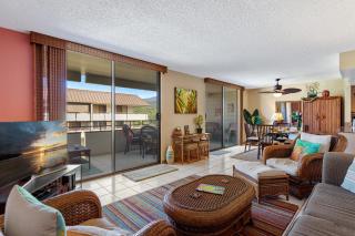 Beachside Condo with Ocean Views - Kailua-Kona - 5