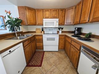 White Sands Village Condo with Ocean View - Kailua-Kona - 8