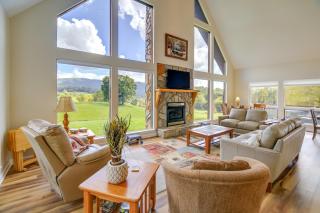 Secluded Mountain City Home with Deck and Views! - Mountain City - 8