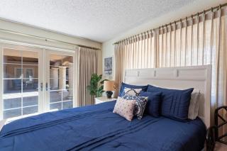 Home in San Diego! The Blue Leaf with 3bed 2bath, Golf, Large Yard! - Rancho Bernardo - 2