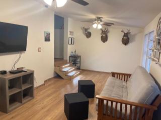 The Cattail Manor - Livingston Manor - 1