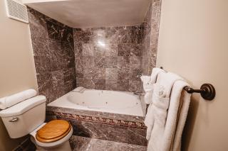 The Watermark Suite - Downtown - 6