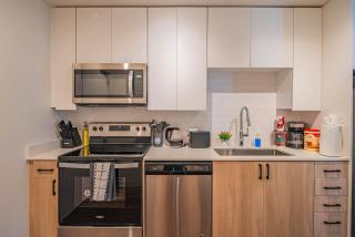 Blissful Studio High Rise DT, Pool, Gym, Parking - 6