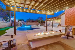 Salt Water Pool & Mini Golf Close to Downtown - Bonita - 3