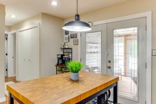 14 Mi to Dtwn Indy Family Gem with Yard - Greenwood - 1
