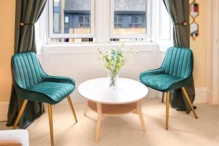 Charming 2-bed flat - Hillhead, West End, Glasgow - 6