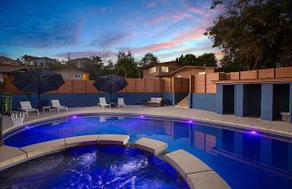 Resort Home Sleeps 24 Two Units - Escondido - 0