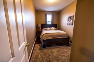 The River Blossom Suite - Downtown - Drumheller - 3