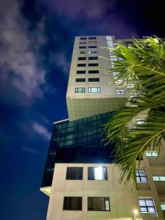 Cozy 1BR Condo Fully-furnished Resort Wi-Fi NetFlix - 2