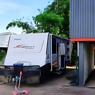 4 BDR Airconditioned Tropical Escape, Lap Pool & Parking for Caravans, Boats and Trailers - Casuarina - 6
