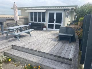 Beauty on the beach front - Te Puke - 3