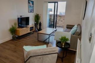 Lux Livin' Apartments - Luxury 2 Bed Penthouse Manchester Large Balcony - Manchester - 9