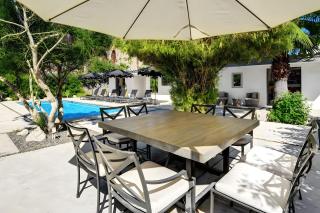 Modern Oasis w Pool Patio Lounge Mountain Views Palo Verde by AvantStay - Palm Springs - 8