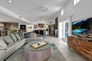 Modern Oasis w Pool Patio Lounge Mountain Views Palo Verde by AvantStay - Palm Springs - 5