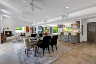 Modern Oasis w Pool Patio Lounge Mountain Views Palo Verde by AvantStay - Palm Springs - 3