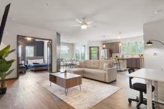Luxurious King 3BR Suitein North Raleigh! - Raleigh - 4