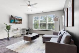 Luxurious King 2BR Suite in North Raleigh! - Raleigh - 3