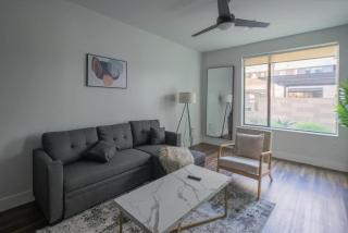 Modern 1BD - Pool, Gym, Parking, W-D - Sleeps 4 - Tempe - 4