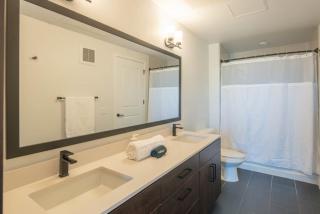 Spotless 1BD - Pool, Gym, Parking, W-D - Sleeps 4 - Tempe - 2