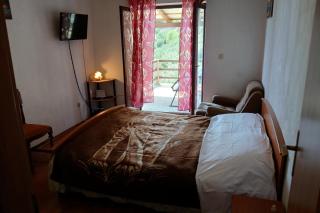 Seaside secluded apartments Cove Torac, Hvar - 24462 - Gdinj - 1