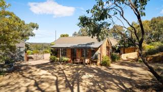 HeartStone Hill - Studio - Castlemaine - 3