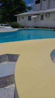 Port of Call Hotel - Black River - 4