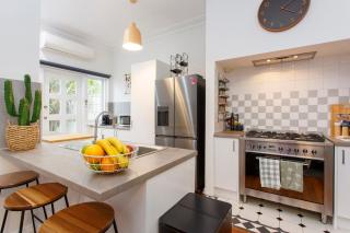 Scarborough Coastal Escape - 3