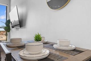 Luxurious King 2BR Suite in South End Charlotte! - Charlotte - 8