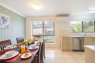1-8 Christmas Bush Avenue - 230m to Dutchies beach - Nelson Bay - 8