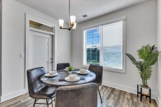 Luxurious King 2BR Suite Mins to Downtown Durham! - Durham - 8