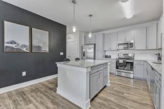 Luxurious King 3BR Suite Mins to Downtown Durham! - Durham - 6