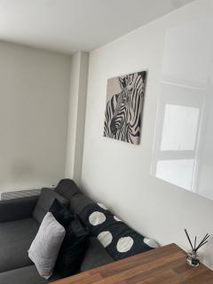 LUX 1 bed and water view - 1