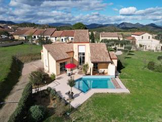 Villa in France with Private Pool & Garden - Prades-sur-Vernazobre - 9