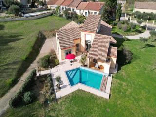 Villa in France with Private Pool & Garden - Prades-sur-Vernazobre - 1