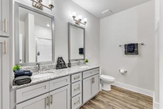 Luxurious King 3BR Suite Mins to Downtown Durham! - Durham - 5