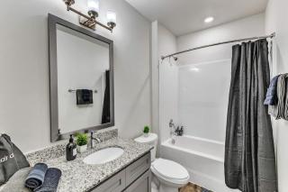 Luxurious King 3BR Suite Mins to Downtown Durham! - Durham - 1