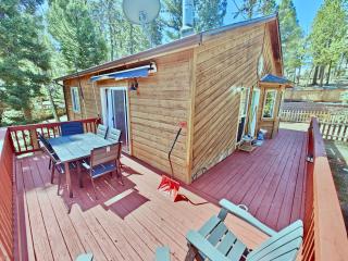 4BR Colorado Cabin with Wrap-Around Deck Near Fossil Beds - 5