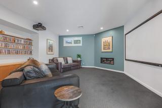 Blair Street - Luxury Home with Pool and Theatre - Moama - 8