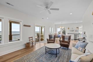 Banks' Haven home - Cedar Island - 0