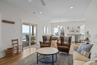 Banks' Haven home - Cedar Island - 9