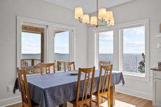Banks' Haven home - Cedar Island - 1