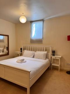BEC Chambers-Stone Villa - Headingley - 9