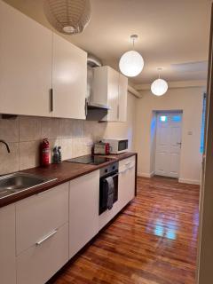 BEC Chambers-Stone Villa - Headingley - 7