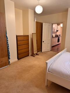 BEC Chambers-Stone Villa - Headingley - 8