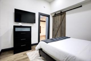 Urban Retreat Unit A - Oakland - 7